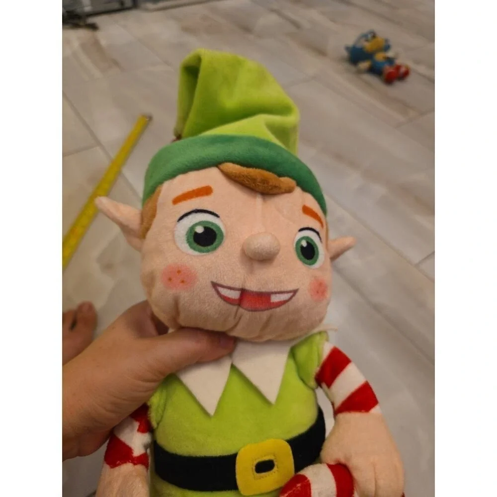 Cuddle‎ Barn Merry Christmas Elf Musical Animatronic Elf